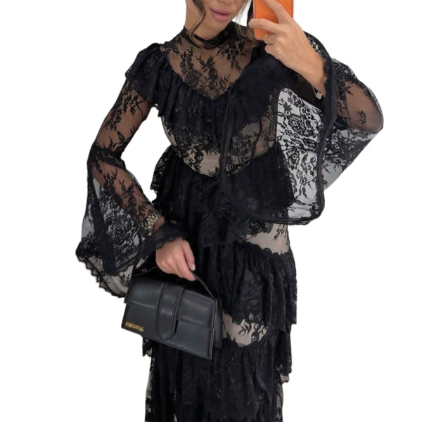 Lace maxi dress with wide sleeves and layers